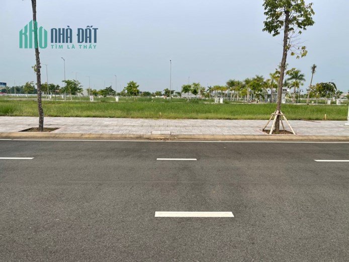 NỀN TRỤC CHÍNH ĐƯỜNG 20,5m (5x24m), Giá 314 triệu (20%), (trả trong 5 năm, 0 LÃI)