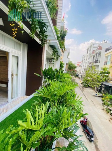 Bán nhà 1979 Huỳnh Tấn Phát, 4 tầng, giá 7.55 tỷ