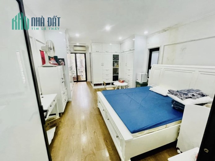 Bán nhà lô góc Ngõ 376 Khương Đình, gần phố, ngõ rộng, nở hậu, 60m*5 t, nhỉnh 6 tỷ