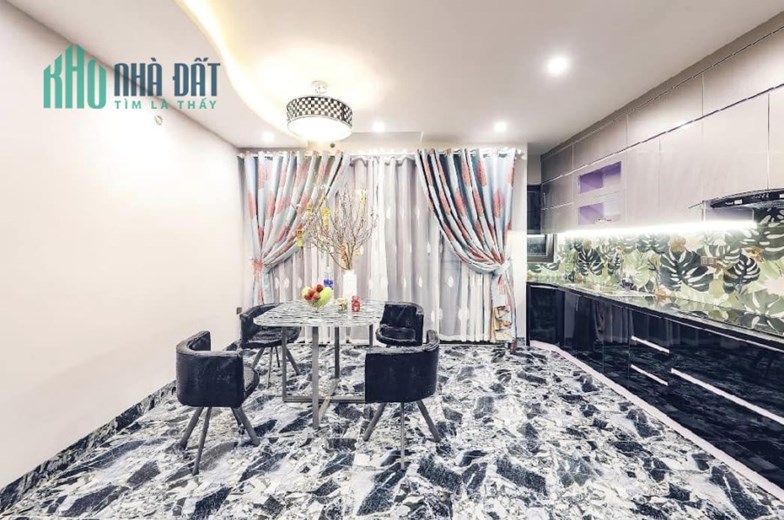 Bán nhà 81m2 phố Nguyễn Văn Cừ Gara Ô tô 7 chỗ Thang máy Nhập Nội thất Đẳng cấp Giá 12.2 Tỷ