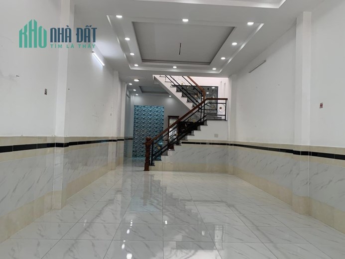 Chỉ 8.49 tỷ nhà 3 tầng mặt tiền nhựa, ngã tư Bảy Hiền, Tân Bình