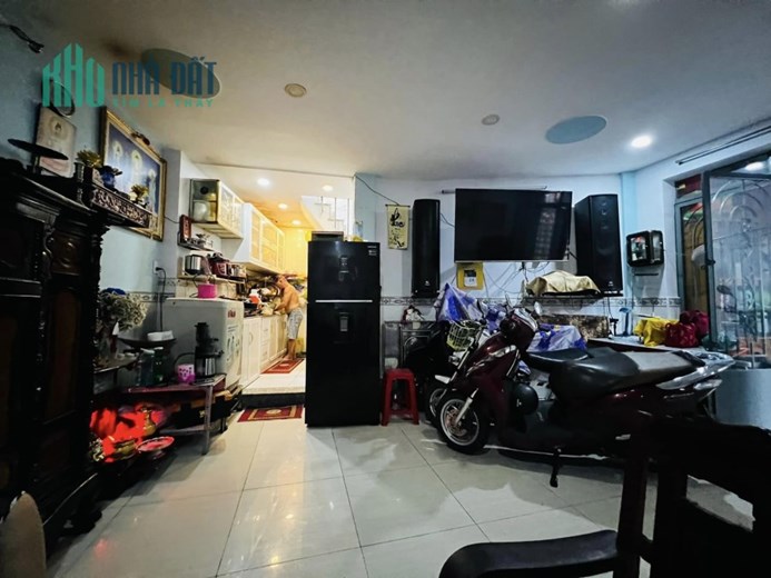BÁN GẤP NHÀ ĐẸP GÒ VẤP - DIỆN TÍCH RỘNG 35M2 - GIÁ RẺ CHỈ 2.8 TỶ