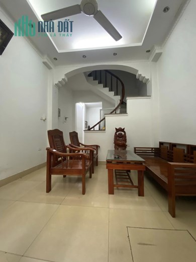 Bán nhà ngõ 192 Lê Trọng Tấn 34m2 giá 3.8 tỷ