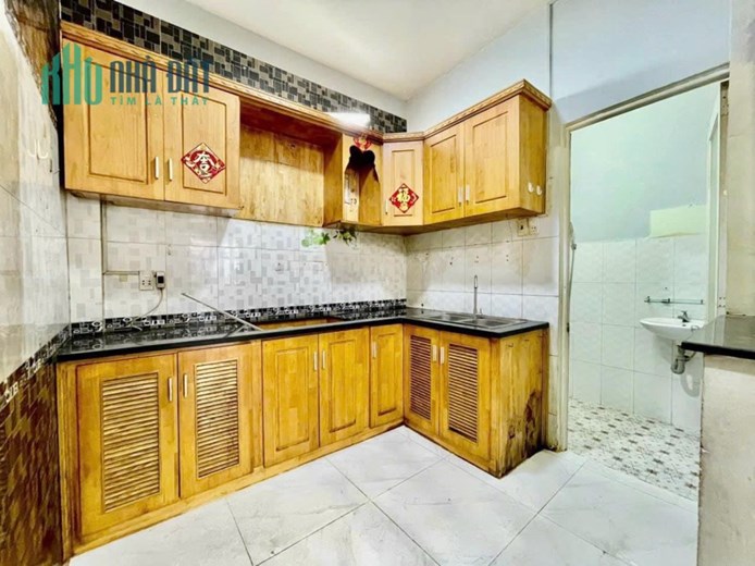 Nhà hẻm thẳng Bùi Minh Trực 4 tầng Phường 5 Q8 giá 4 tỷ 650