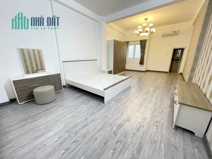 Cho thuê NNC hẻm ôtô đường Thành Thái P14.Q10. Giá 15 triệu