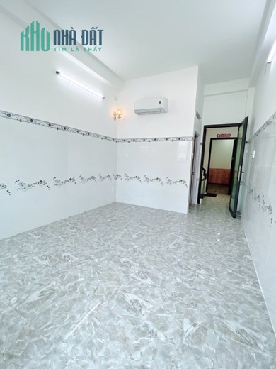 Nhà thuê 4 Tầng hẻm thông Trần Bình Trọng P1Q10 - Giá: 18 Triệu