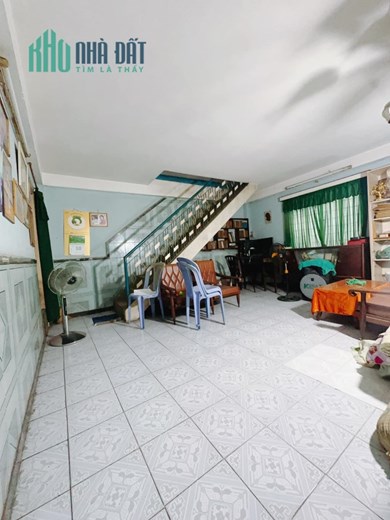 NHÀ CHÍNH CHỦ ĐOÀN VĂN BƠ, Q.4, HẺM 4M, DT: 5.13x13, 4 TẦNG, 8.5 TỶ.
