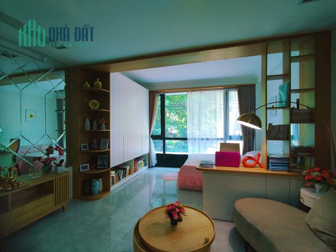Bán nhà 81m2 phố Nguyễn Văn Cừ Gara 2 Ô tô tránh Thang máy XỊN Nội thất Đẳng cấp Giá 12.1 Tỷ