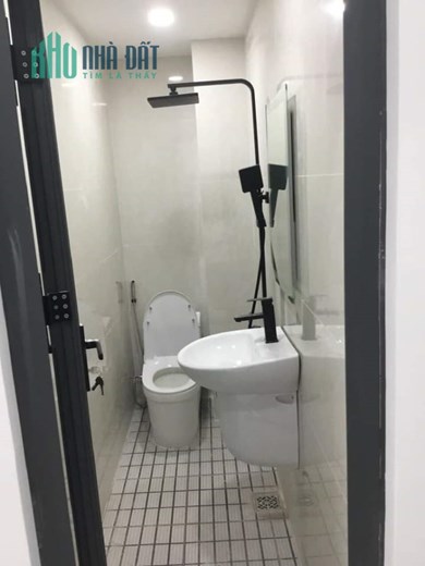 Chính chủ cần bán căn nhà cực đẹp vị trí đắc địa tại mặt đường Nguyễn Thị Thập - Quận 7 - TP Hồ Chí