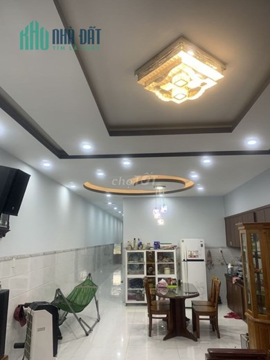 Cần bán nhà đẹp đổ 1 mê suốt, diện tích lớn, nội thất cao cấp, mới xây