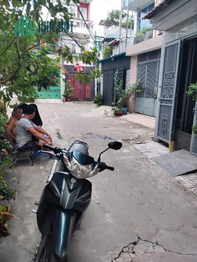 681641- BÁN NHÀ HXH PHÚ NHUẬN PHƯỜNG 4 LÊ TỰ TÀI  , 3 TẦNG , 2 PN , 3WC GIÁ 3 TỶ 250