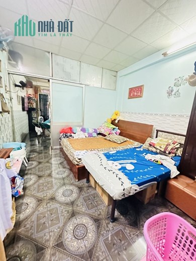Phú Nhuận - Khu vực hiếm nhà bán -- hẻm thông - dt 44 m2 - giá chỉ 4,8 tỷ tl