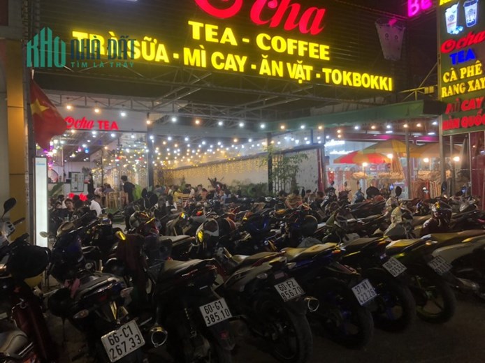 Do cá nhân phải chuyển công tác không quản lý được nên cần sang nhượng quán