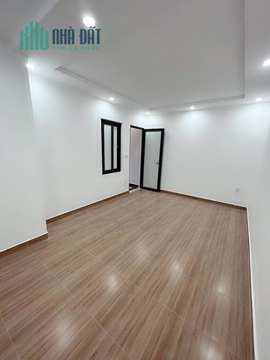 Bán nhà phố Hàng Kênh, diện tích 44m 3 tầng ngõ nông GIÁ 2.4 tỉ
