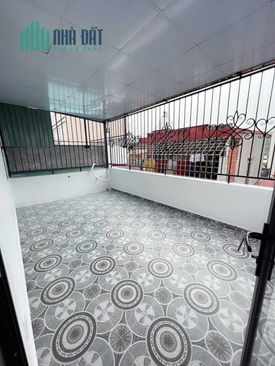 Bán nhà phố Hàng Kênh, diện tích 44m 3 tầng ngõ nông GIÁ 2.4 tỉ