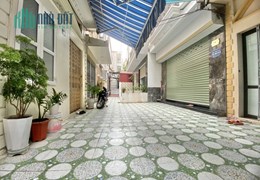 Bán nhà Lạch Tray diện tích 36m 3 tầng GIÁ 2.3 tỉ gần ngay Cầu Rào