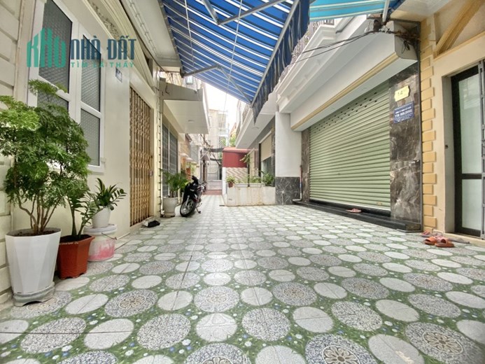 Bán nhà Lạch Tray diện tích 36m 3 tầng GIÁ 2.3 tỉ gần ngay Cầu Rào