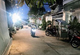 Bán gấp nhà Lê Văn Quới HXH sát mặt tiền phường Bình Trị Đông quận Bình Tân giá chỉ 5tỷ5 0906691380