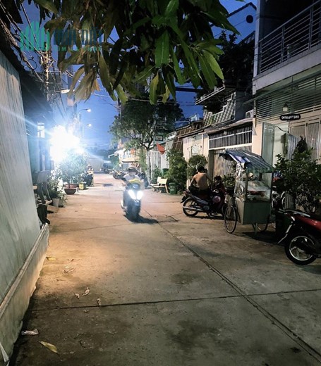 Bán gấp nhà Lê Văn Quới HXH sát mặt tiền phường Bình Trị Đông quận Bình Tân giá chỉ 5tỷ5 0906691380