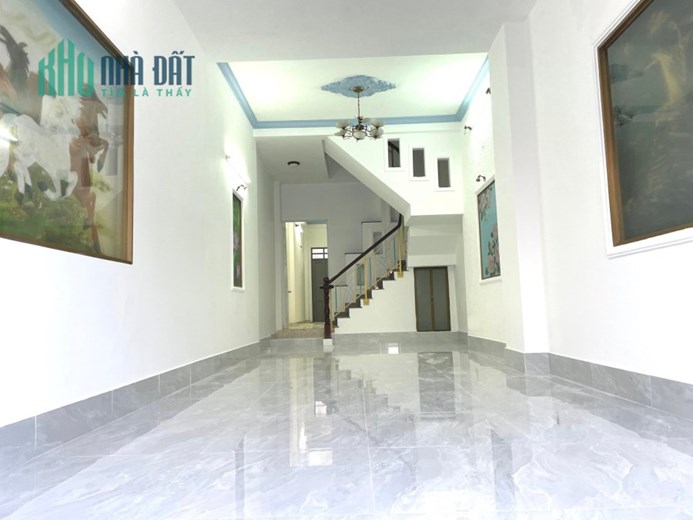 Nhà mặt tiền đại lộ 3 phước bình DT 87m đúc 3 tầng giá ngộp