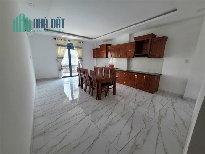 Mặt tiền Huỳnh Văn Nghệ, P15, Tân Bình – 102m2, 5 tầng Thang máy, 11.8 tỷ.
