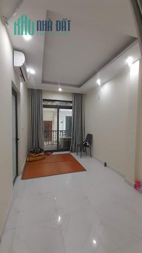 BÁN NHÀ PHỐ ÁI MỘ ( LONG BIÊN) _ NHÀ ĐẸP _ DÂN XÂY_ Ô TÔ CÁCH 10M _ KHU VỰC V.I.P _ AN SINH ĐỈNH