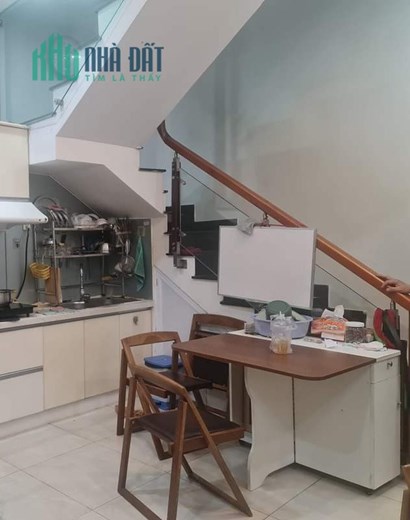 Nhà Phú Nhuận, Phan Đình Phùng, 26m2, 3 tầng, trước nhà 4m, nhỉnh 4 tỷ