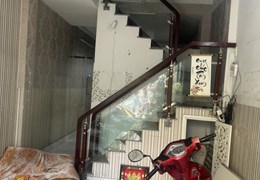 Bán nhà mặt tiền kinh doanh trung tâm Tân Phú, Phú Trung, 2 tầng, 4.2 tỷ.
