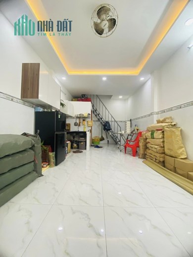 Bán nhà đẹp 2 tầng 2PN, 28m2, Hàn Hải Nguyên, Quận 11, chỉ 4.3 tỷ TL