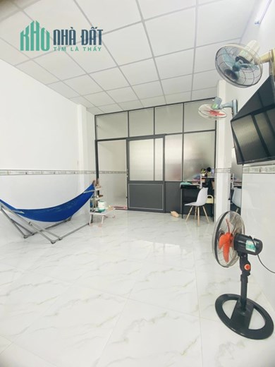 Bán nhà đẹp 2 tầng 2PN, 28m2, Hàn Hải Nguyên, Quận 11, chỉ 4.3 tỷ TL