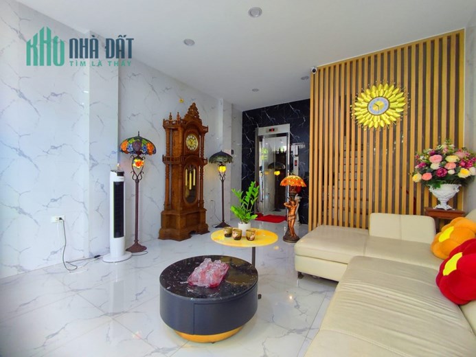 Bán nhà 81m2 phố Sài Đồng, Long Biên Gara Ô tô tránh Thang máy Nội thất Nhập Giá 12.2 Tỷ