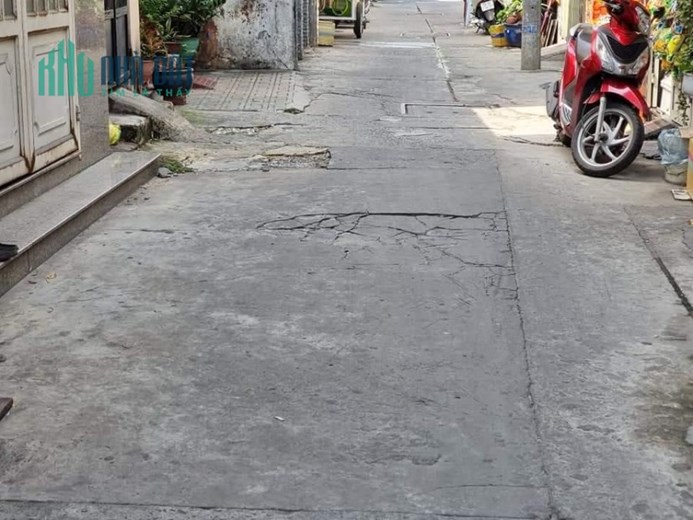 Bán nhà riêng Lê Trọng Tấn, Quận Tân Phú 2T 2PN HXH, gần AEON giá 5 tỷxx