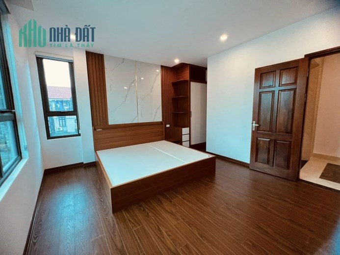 Bán nhà đẹp Kim Ngưu 42m2, MT 5.2m, 5 tầng thang máy, gần ô tô, giá 6 tỷ