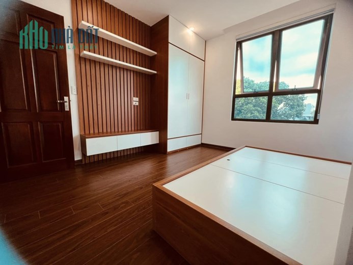 Bán nhà đẹp Kim Ngưu 42m2, MT 5.2m, 5 tầng thang máy, gần ô tô, giá 6 tỷ