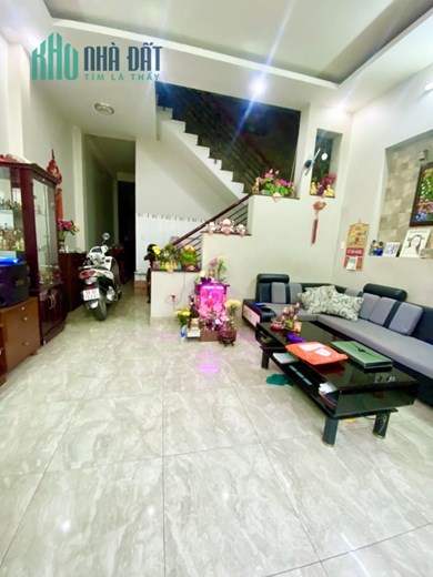 Cần bán nhanh nhà Thoại Ngọc Hầu, P. Phú Thạnh, Quận Tân Phú 5x19 2 tầng chỉ 7,2 tỷ còn TL.