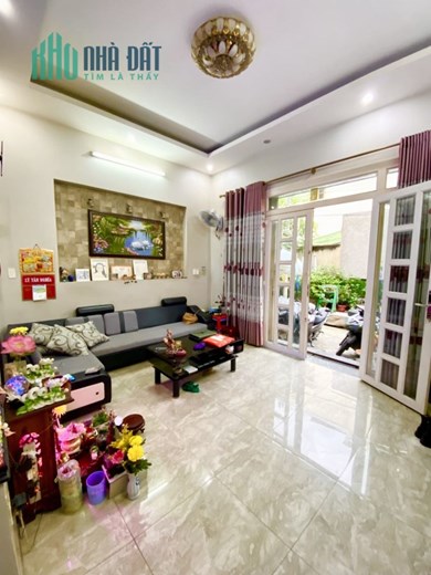 Cần bán nhanh nhà Thoại Ngọc Hầu, P. Phú Thạnh, Quận Tân Phú 5x19 2 tầng chỉ 7,2 tỷ còn TL.