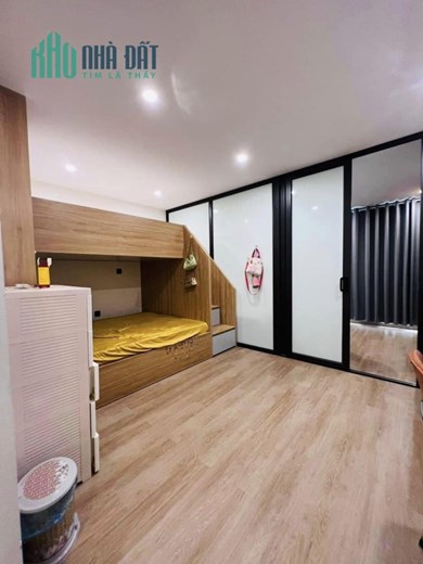 HOT HOT Trung tâm Ba Đình Đào Tấn 50m 6 tầng thang máy MT5.3m tặng hết nội thất sang xịn