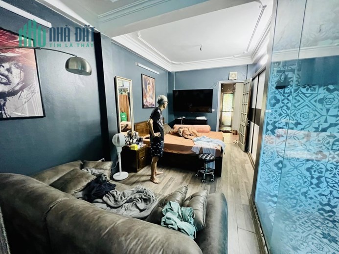 BÁN NHÀ NGUYỄN VĂN CỬ - 50M - 4 TẦNG - NHỈNH 4 TỶ - OTO ĐỖ CỬA
