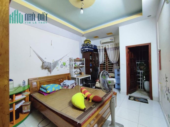 Trương Định 38m2,5 tầng, ở luôn, ô tô, gia chỉ 3 tỷ 34.lh 0987136162