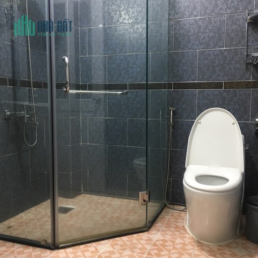 CHÍNH CHỦ CHO THUÊ NHÀ NGUYÊN CĂN HẺM XE TẢI + NỘI THẤT TRUNG TÂM THỊ TRẤN NHÀ BÈ