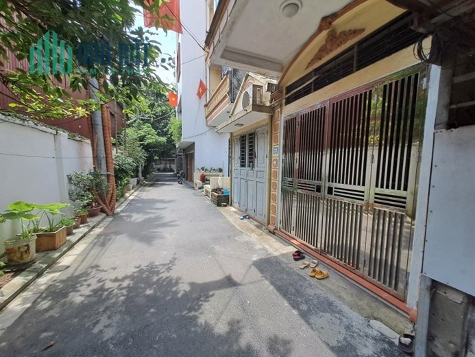 ĐỨC GIANG - PHÂN LÔ Ô TÔ TẢI THÔNG- HÀNG XÓM BÌNH MINH GARDEN- DÂN TRÍ CAO-TIỆN ÍCH NGẬP TRÀN