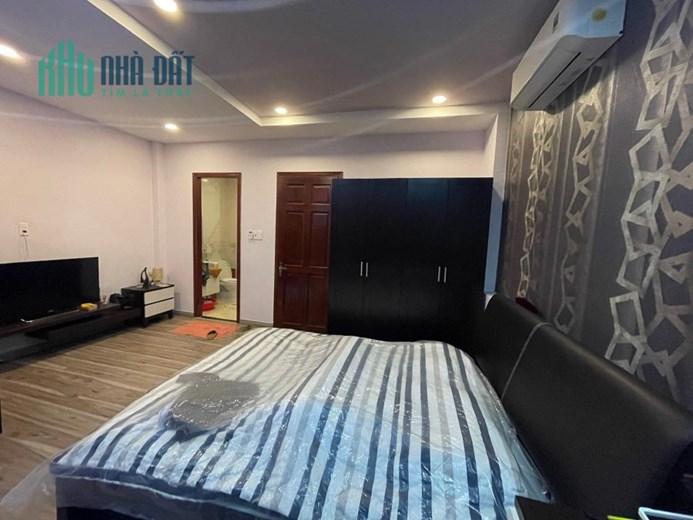 Nhà đẹp Nguyễn Chí Thanh, 2 mặt ngõ, oto, thông, 43m, 4T, 5.55 tỷ