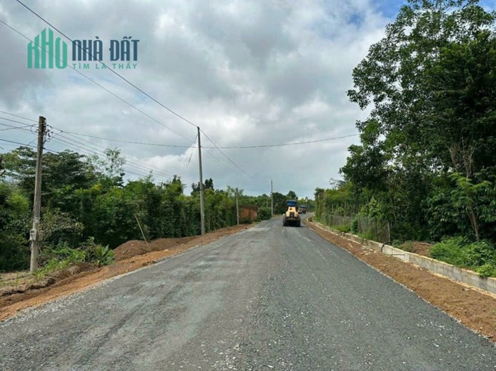 Đất thổ cư giá rẻ 1000m² giá 810triệu ngay trung tâm Lộc Ninh