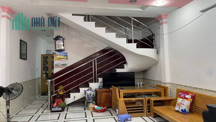 Bán nhà Hà Huy Giáp phường thạnh lộc Q.12, vuông đẹp, Đường 3m, giá giảm còn 4.6 tỷ