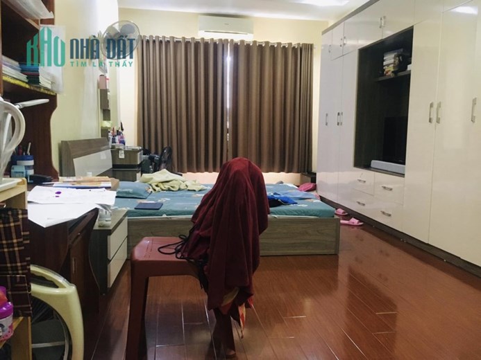 Bán Nhà Hào Nam - Vũ Thạnh - Đống Đa Cực Hiếm 64m2, 5 Tầng, MT 7m, Giá Nhỉnh 12 Tỷ