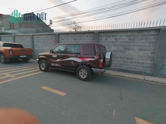 Cho thuê xưởng 600m2 Long Trường, có điện 3 pha