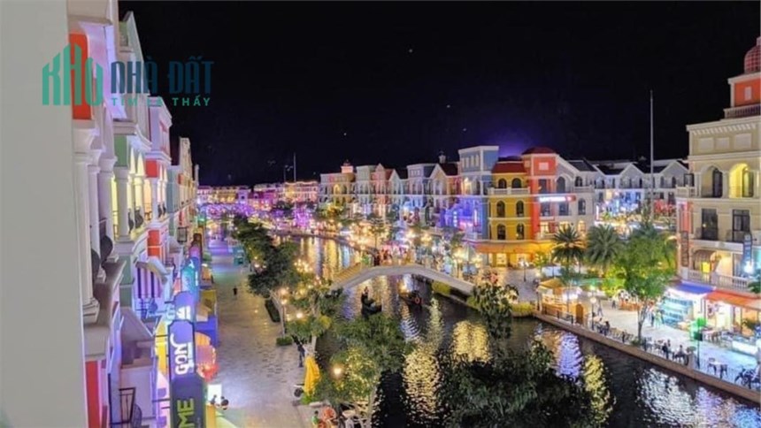 Địa Chấn Thuê Nhà 𝟎 Đồng Tại Vinhomes Mega Grand World Hà Nội