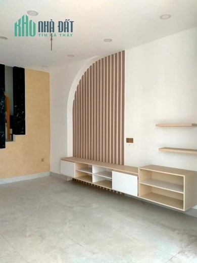 Bán nhà mới xây dựng sát bên Đinh Thị Thi hẻm xe tải - 97m (9.2 x 10.5)  hơn 8 tỷ