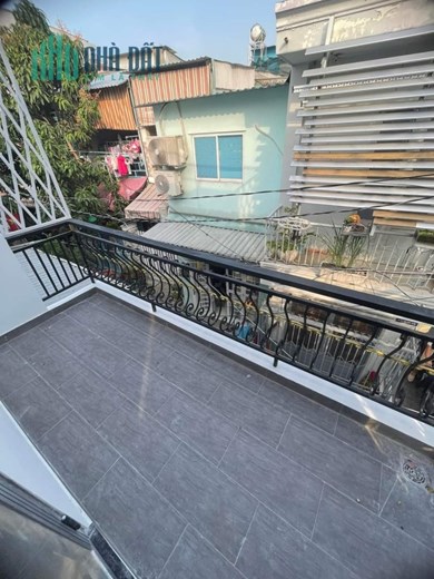 Nhà hẻm xe hơi, đường Huỳnh tấn Phát q7, 40m2 2 tầng , giá nhỉnh 3 tỷ