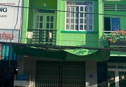 Chính Chủ Bán Nhà Tặng Nội Thất Sổ Riêng MT Trung Tâm Cao Lãnh